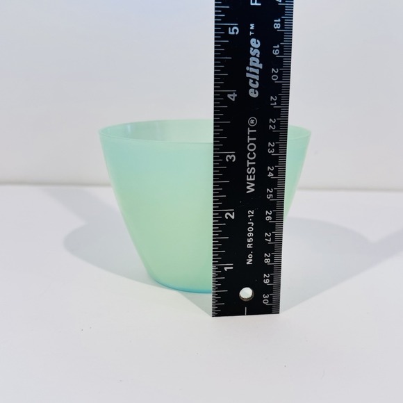 Vintage Tupperware Snack Cups 5 Bowls 3 Lids Sheer Pastel Colors - Picture 5 of 6
